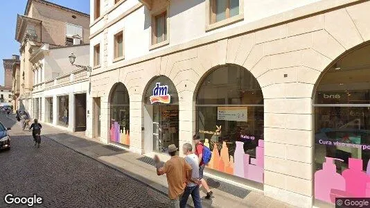Bedrijfsruimtes te huur i Vicenza - Foto uit Google Street View