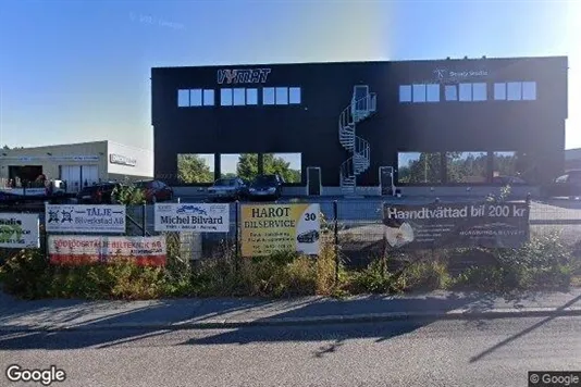 Verkstedhaller til leie i Södertälje – Bilde fra Google Street View
