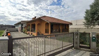 Lager zum Kauf in Burago di Molgora – Foto von Google Street View