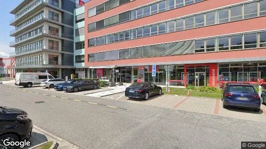 Coworking spaces zur Miete i Bratislava Ružinov – Foto von Google Street View