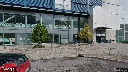 Gewerbeflächen zur Miete i Helsinki Läntinen – Foto von Google Street View