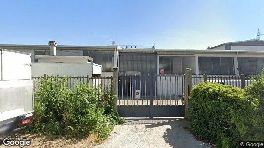 Lager zur Miete i Cologno Monzese – Foto von Google Street View