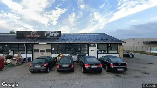 Lager zur Miete i Ishøj – Foto von Google Street View
