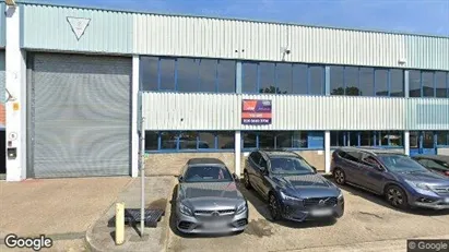 Bedrijfsruimtes te huur in Mitcham - Surrey - Foto uit Google Street View