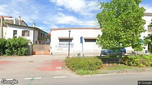 Warehouses for sale i Muggiò - Photo from Google Street View