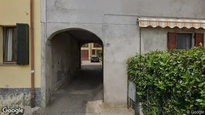 Lager zum Kauf in Bisuschio – Foto von Google Street View