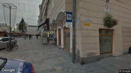 Bedrijfsruimtes te koop i Leonding - Foto uit Google Street View