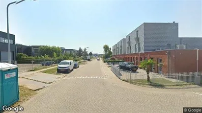 Bedrijfsruimtes te koop in Almere - Foto uit Google Street View