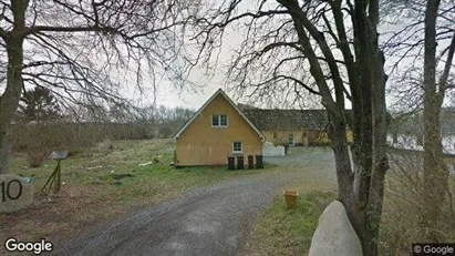 Commercial properties for sale in Them - Photo from Google Street View