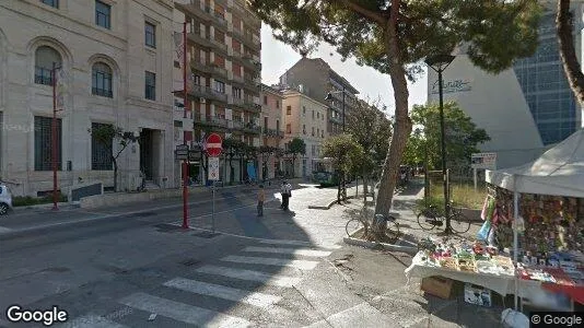 Kontorslokaler till salu i Pescara – Foto från Google Street View