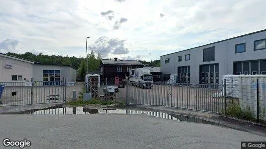 Industrilokaler till salu i Botkyrka – Foto från Google Street View