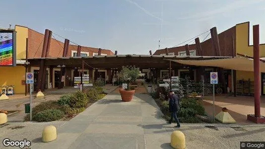 Gewerbeflächen zur Miete i San Francesco al Campo – Foto von Google Street View