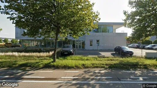 Lagerlokaler til salg i Lummen - Foto fra Google Street View