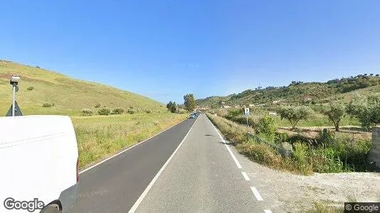 Lager zur Miete i Catanzaro – Foto von Google Street View