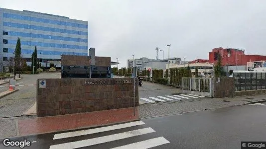 Office spaces for rent i El Encinar de los Reyes - Photo from Google Street View