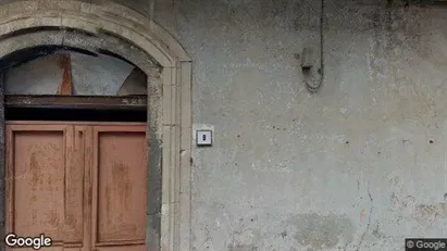 Lager til salgs i Linguaglossa – Bilde fra Google Street View