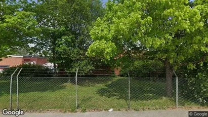 Verkstedhaller til salgs i Sala – Bilde fra Google Street View