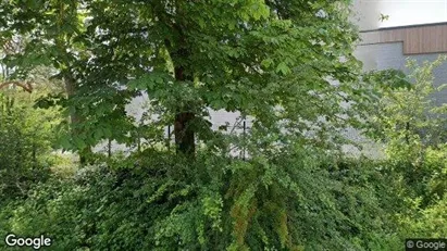 Bedrijfsruimtes te koop in Redhill - Surrey - Foto uit Google Street View