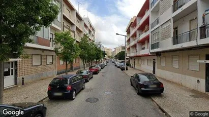 Bedrijfsruimtes te koop in Faro - Foto uit Google Street View