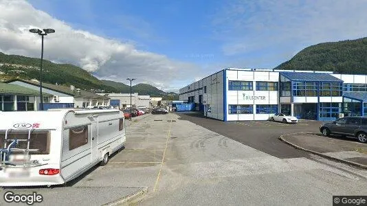 Büros zur Miete i Førde – Foto von Google Street View
