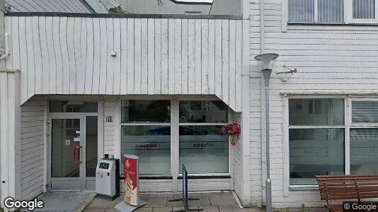 Office spaces for rent i Eid - Photo from Google Street View