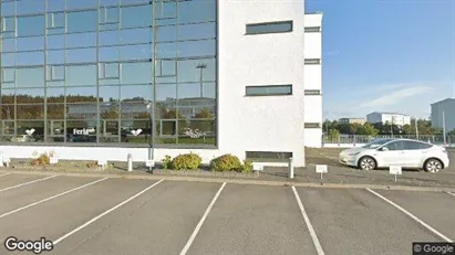 Warehouses for rent in Reykjavík Hlíðar - Photo from Google Street View