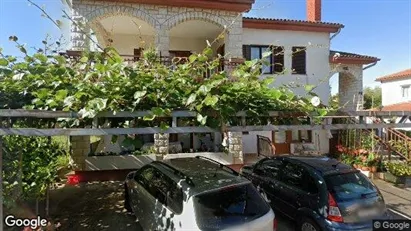 Lokaler til salgs i Umag – Bilde fra Google Street View
