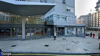 Kontorslokaler till salu i Oviedo – Foto från Google Street View
