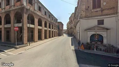 Lagerlokaler för uthyrning i Marcianise – Foto från Google Street View