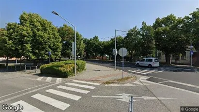 Företagslokaler för uthyrning i Senec – Foto från Google Street View