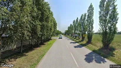 Företagslokaler för uthyrning i Senec – Foto från Google Street View