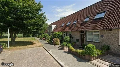 Bedrijfsruimtes te koop in Almere - Foto uit Google Street View