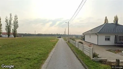 Företagslokaler till salu i Jastrebarsko – Foto från Google Street View