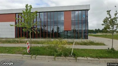 Bedrijfsruimtes te huur in Hellevoetsluis - Foto uit Google Street View