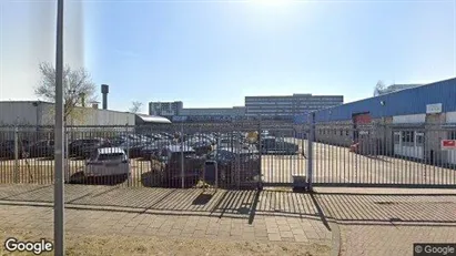 Bedrijfsruimtes te koop in Amsterdam Westpoort - Foto uit Google Street View