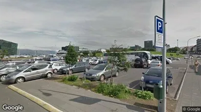 Kantorruimte te huur in Reykjavík Miðborg - Foto uit Google Street View