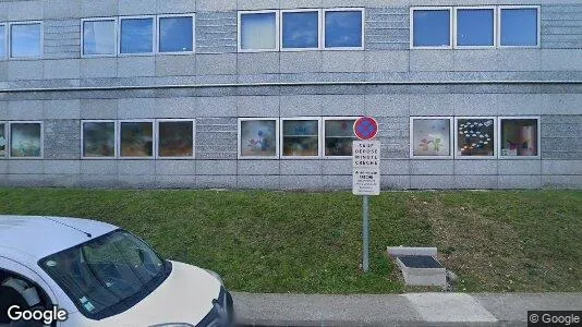 Office spaces for rent i Le Raincy - Photo from Google Street View