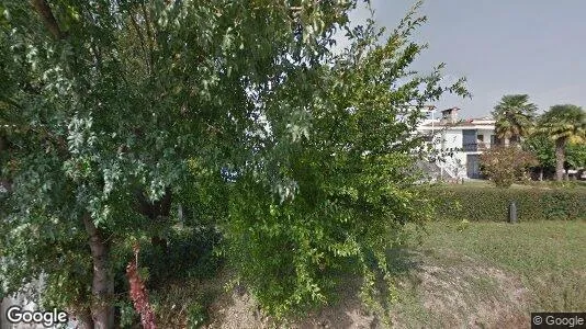 Verkstedhaller til leie i Thessaloniki – Bilde fra Google Street View