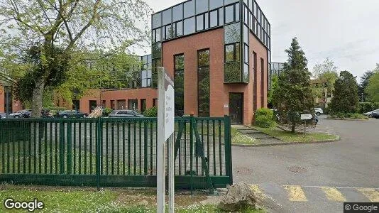 Commercial properties for rent i Versailles - Photo from Google Street View