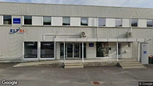 Bedrijfsruimtes te huur i Molde - Foto uit Google Street View