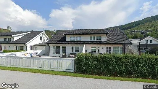 Kontorer til leie i Naustdal – Bilde fra Google Street View