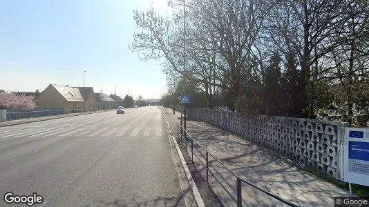 Bedrijfsruimtes te koop i Bratislava Nové Mesto - Foto uit Google Street View