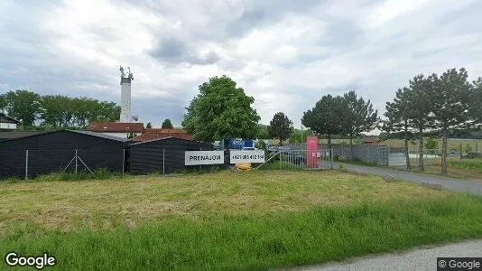 Gewerbeflächen zum Kauf i Bratislava Záhorská Bystrica – Foto von Google Street View