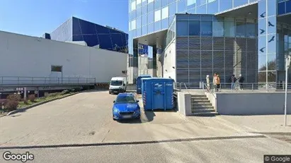 Bedrijfsruimtes te huur in Bratislava Nové Mesto - Foto uit Google Street View Bedrijfsruimtes te huur in Bratislava Nové Mesto - Foto uit Google Street View