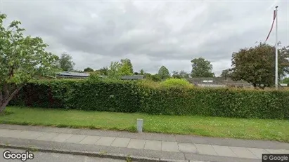 Gewerbeflächen zur Miete in Åbyhøj – Foto von Google Street View Gewerbeflächen zur Miete in Åbyhøj – Foto von Google Street View