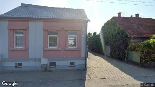 Företagslokaler till salu i Senec – Foto från Google Street View