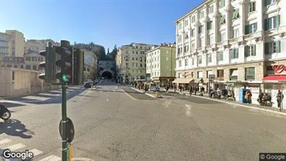 Kantorruimte te huur in Trieste - Foto uit Google Street View Kantorruimte te huur in Trieste - Foto uit Google Street View
