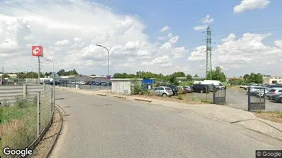 Bedrijfsruimtes te koop in Trnava - Foto uit Google Street View Bedrijfsruimtes te koop in Trnava - Foto uit Google Street View