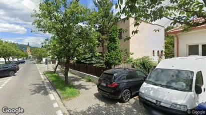 Bedrijfsruimtes te huur in Nitra - Foto uit Google Street View Bedrijfsruimtes te huur in Nitra - Foto uit Google Street View