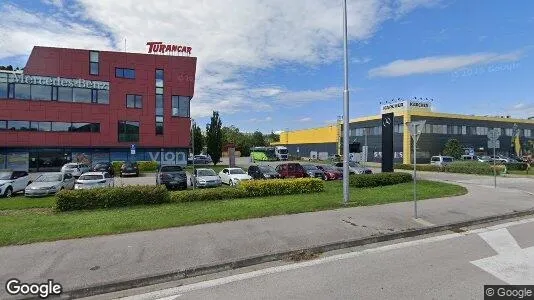 Bedrijfsruimtes te huur i Nitra - Foto uit Google Street View